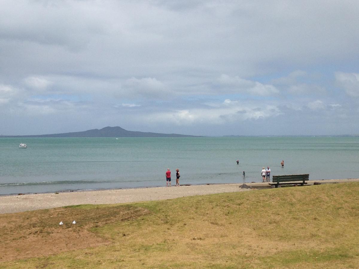 Beach Side B & B Auckland Exteriör bild